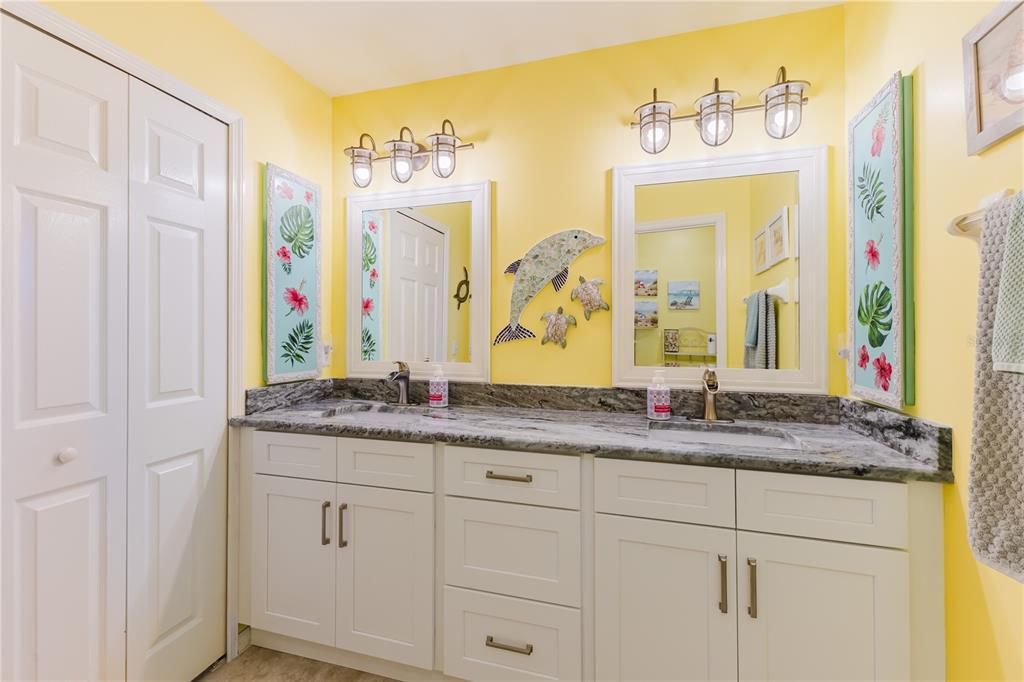 En Venta: $635,000 (3 camas, 2 baños, 1978 Pies cuadrados)