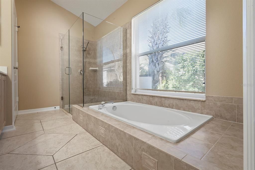 For Sale: $510,000 (4 beds, 2 baths, 2014 Square Feet)