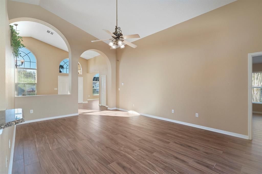 For Sale: $510,000 (4 beds, 2 baths, 2014 Square Feet)