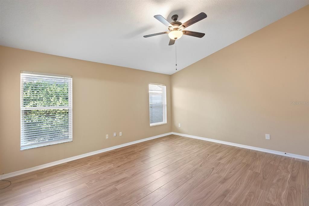 For Sale: $510,000 (4 beds, 2 baths, 2014 Square Feet)