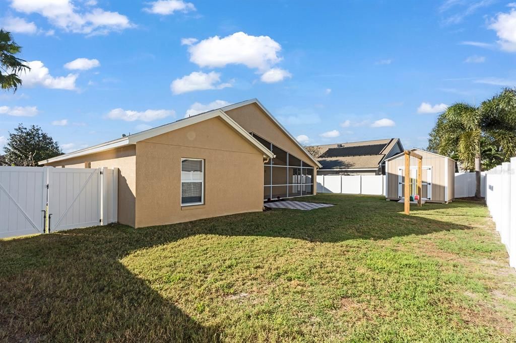 For Sale: $510,000 (4 beds, 2 baths, 2014 Square Feet)