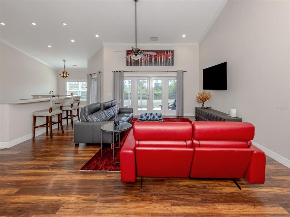 For Sale: $599,000 (3 beds, 2 baths, 1849 Square Feet)