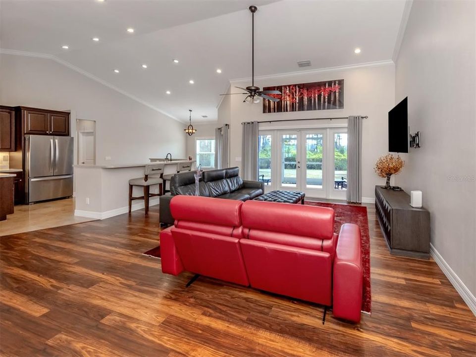 For Sale: $599,000 (3 beds, 2 baths, 1849 Square Feet)