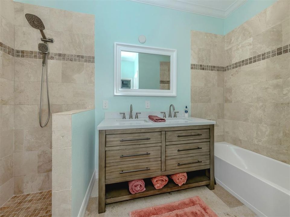 For Sale: $599,000 (3 beds, 2 baths, 1849 Square Feet)