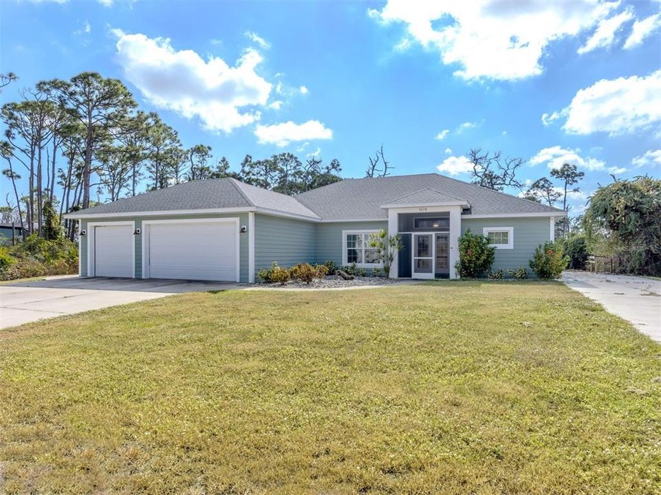 For Sale: $599,000 (3 beds, 2 baths, 1849 Square Feet)