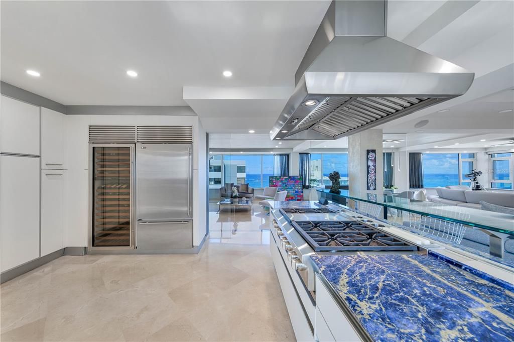 For Sale: $2,375,000 (2 beds, 2 baths, 2700 Square Feet)