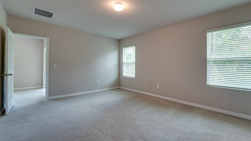 For Sale: $339,000 (3 beds, 2 baths, 1756 Square Feet)