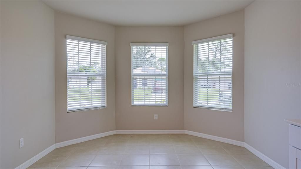 For Sale: $339,000 (3 beds, 2 baths, 1756 Square Feet)