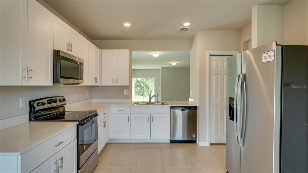 For Sale: $339,000 (3 beds, 2 baths, 1756 Square Feet)