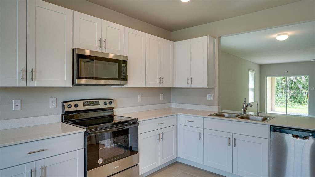 For Sale: $339,000 (3 beds, 2 baths, 1756 Square Feet)