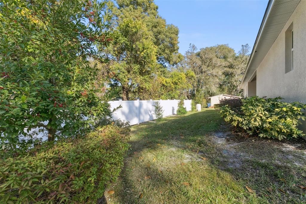 На продажу: $349,000 (3 спален, 2 ванн, 1636 Квадратных фут)