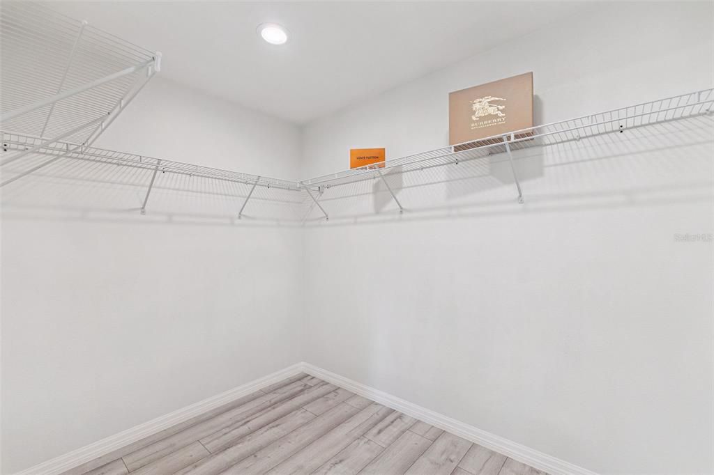 На продажу: $349,000 (3 спален, 2 ванн, 1636 Квадратных фут)