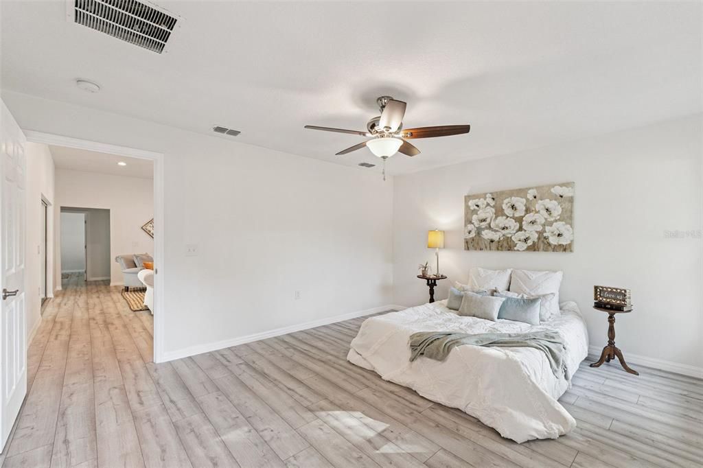 На продажу: $349,000 (3 спален, 2 ванн, 1636 Квадратных фут)