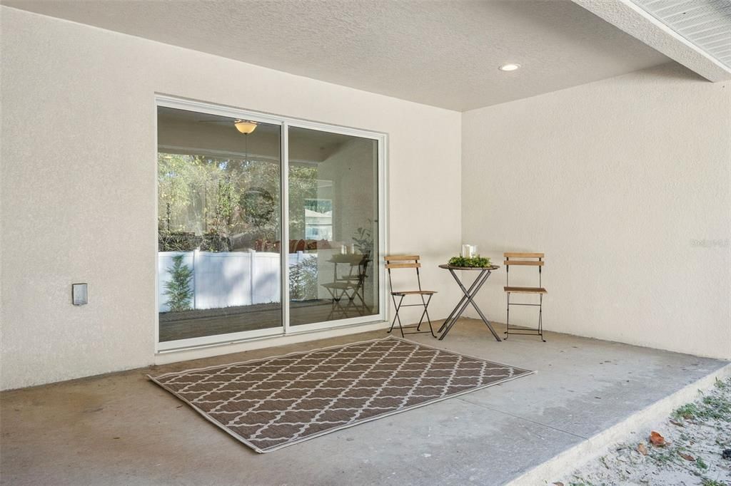 На продажу: $349,000 (3 спален, 2 ванн, 1636 Квадратных фут)