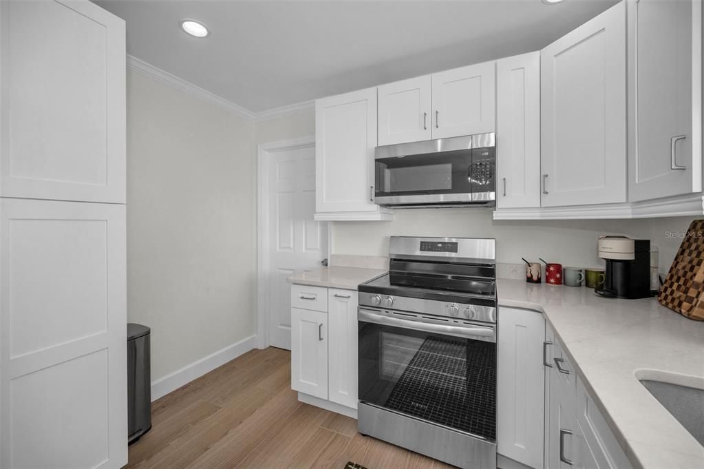 En Venta: $410,000 (3 camas, 2 baños, 1326 Pies cuadrados)