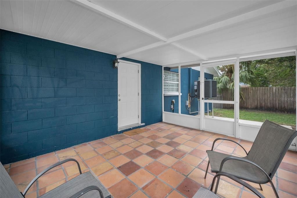 En Venta: $410,000 (3 camas, 2 baños, 1326 Pies cuadrados)