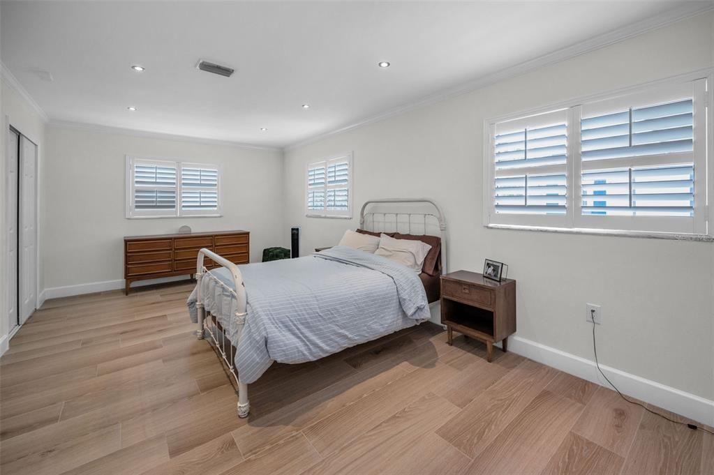 En Venta: $410,000 (3 camas, 2 baños, 1326 Pies cuadrados)