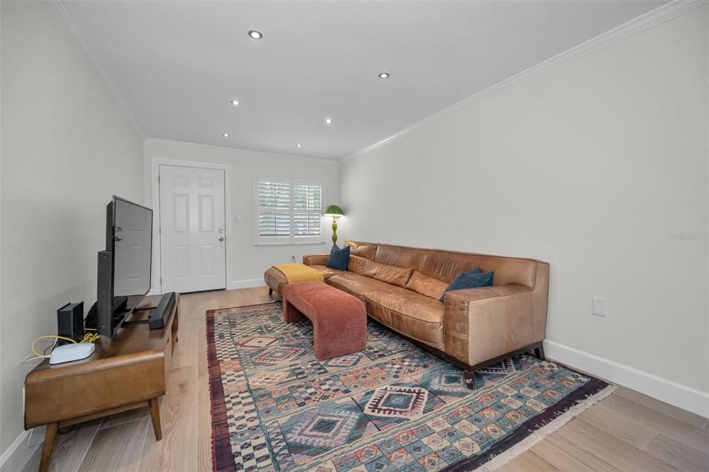 En Venta: $410,000 (3 camas, 2 baños, 1326 Pies cuadrados)