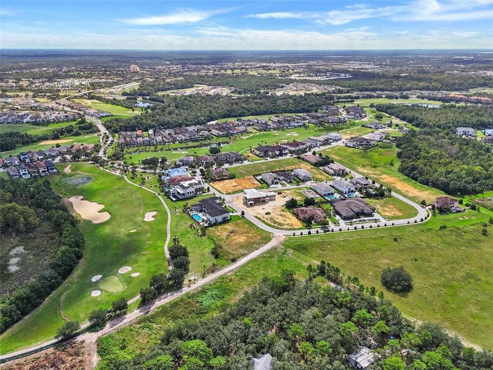 待售: $595,000 (0.30 acres)