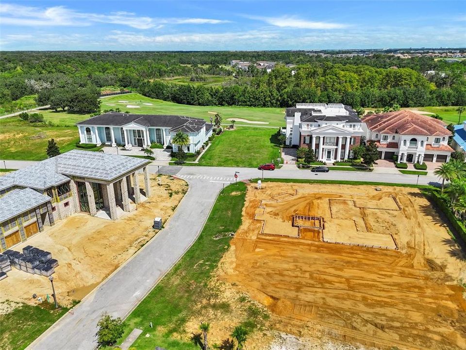 待售: $595,000 (0.30 acres)