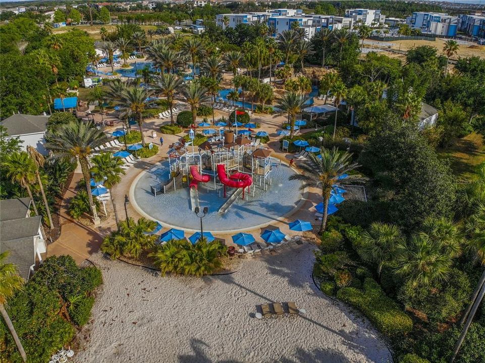 待售: $595,000 (0.30 acres)