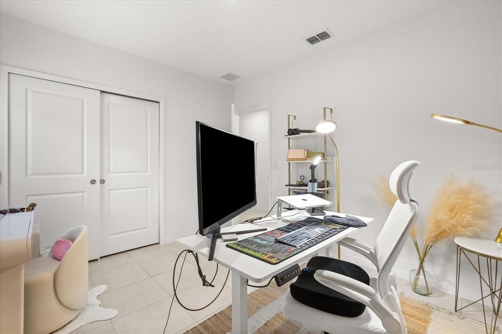 待售: $439,990 (4 贝兹, 3 浴室, 2106 平方英尺)