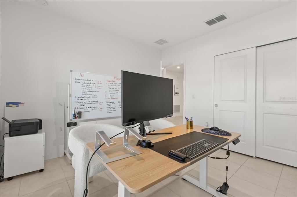 待售: $439,990 (4 贝兹, 3 浴室, 2106 平方英尺)