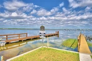 待售: $134,900 (2 贝兹, 2 浴室, 1096 平方英尺)