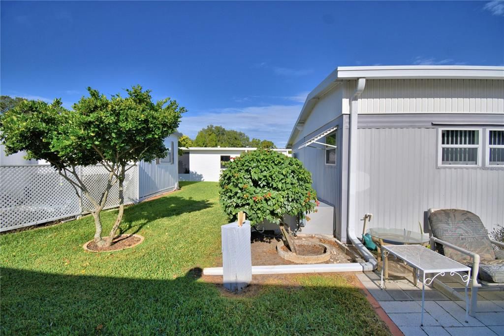 待售: $134,900 (2 贝兹, 2 浴室, 1096 平方英尺)