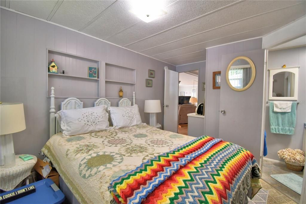 待售: $134,900 (2 贝兹, 2 浴室, 1096 平方英尺)