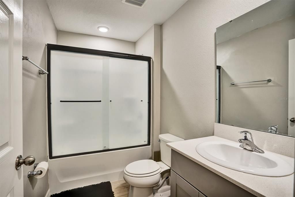 На продажу: $388,000 (4 спален, 2 ванн, 2226 Квадратных фут)