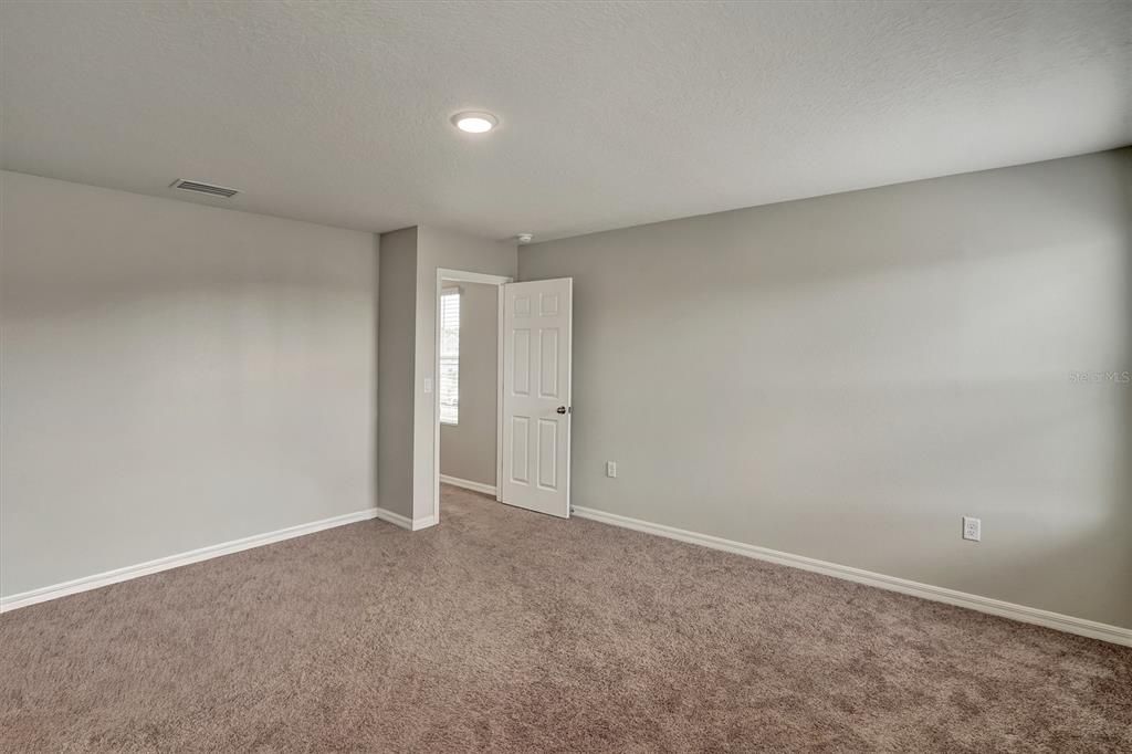 На продажу: $388,000 (4 спален, 2 ванн, 2226 Квадратных фут)