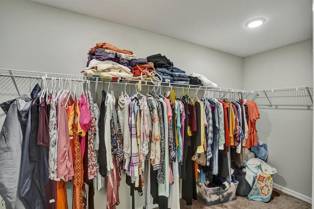 На продажу: $388,000 (4 спален, 2 ванн, 2226 Квадратных фут)