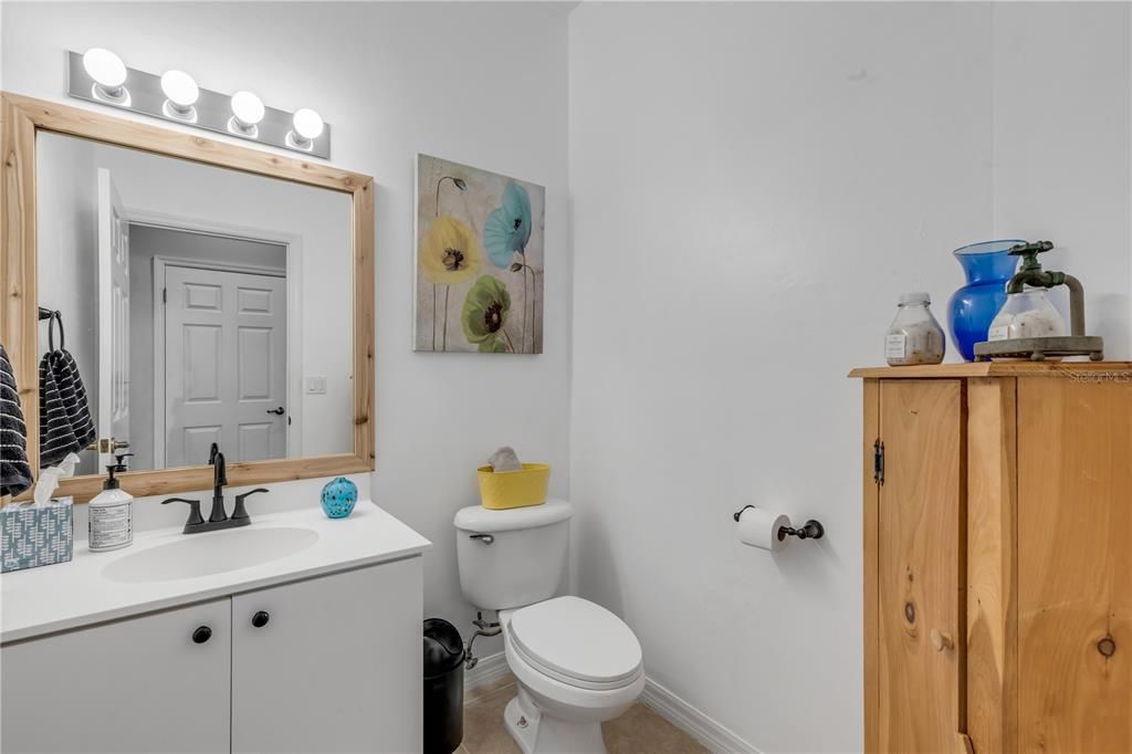 На продажу: $315,000 (2 спален, 2 ванн, 1837 Квадратных фут)