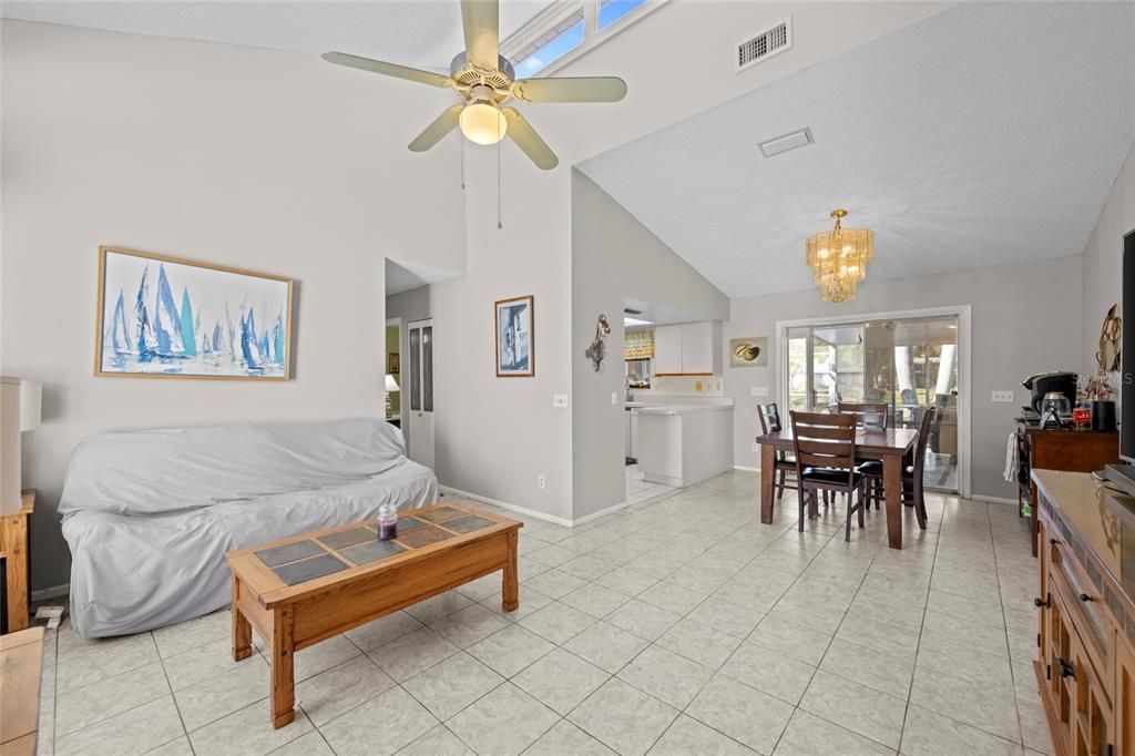 For Sale: $345,000 (3 beds, 2 baths, 1114 Square Feet)