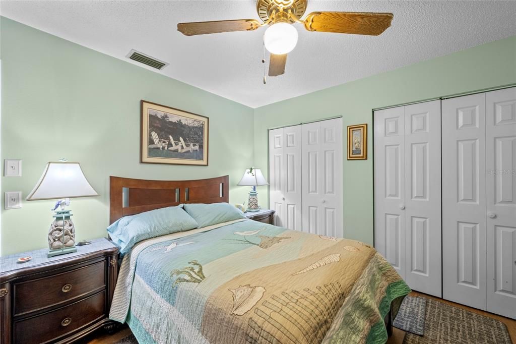 For Sale: $345,000 (3 beds, 2 baths, 1114 Square Feet)