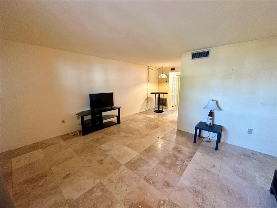 En Renta: $1,600 (1 camas, 1 baños, 668 Pies cuadrados)