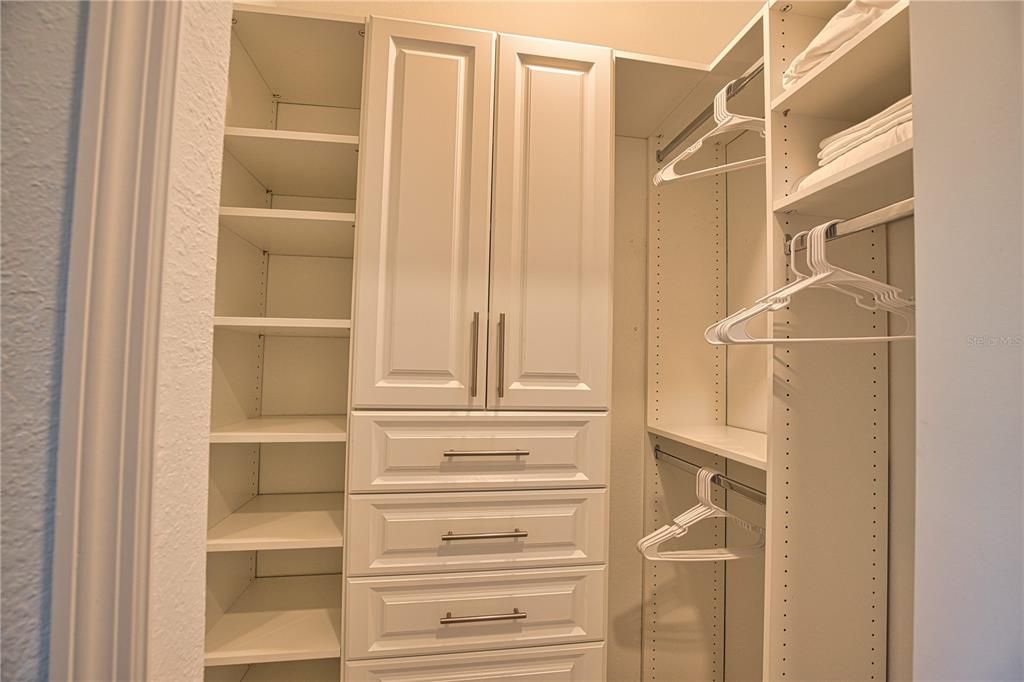 В аренду: $6,000 (2 спален, 2 ванн, 1366 Квадратных фут)