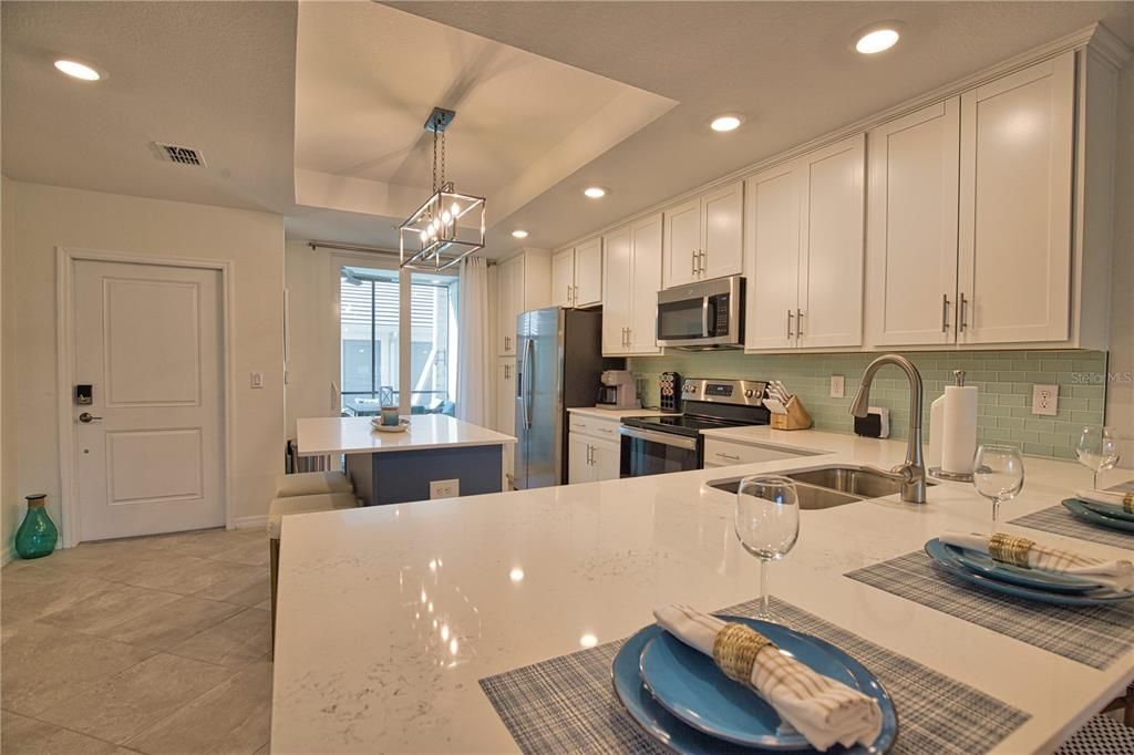 В аренду: $6,000 (2 спален, 2 ванн, 1366 Квадратных фут)