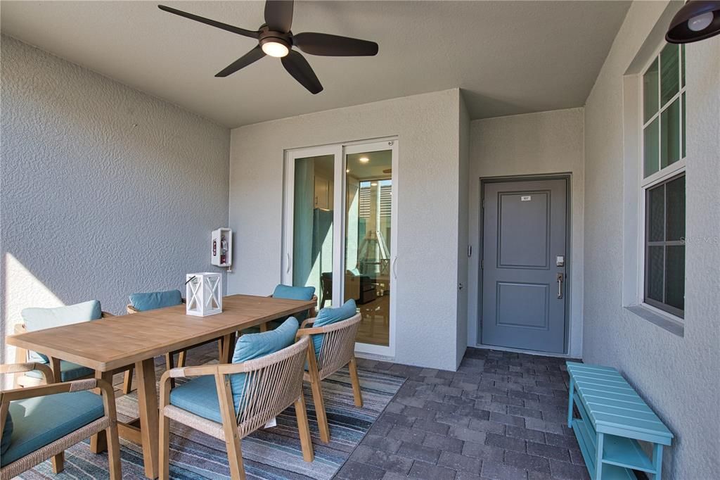 В аренду: $6,000 (2 спален, 2 ванн, 1366 Квадратных фут)