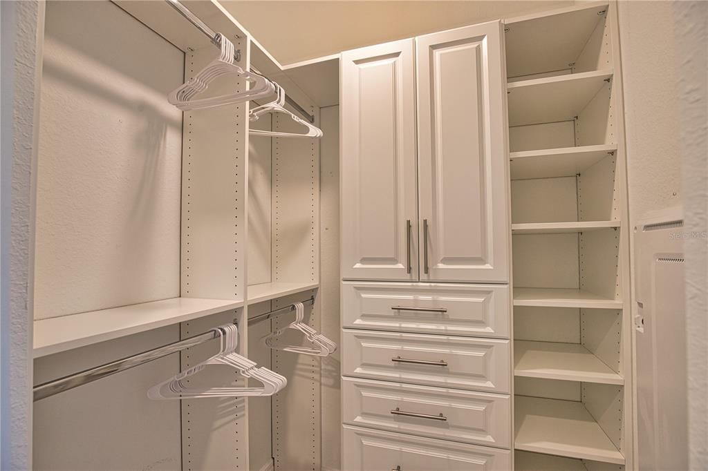 В аренду: $6,000 (2 спален, 2 ванн, 1366 Квадратных фут)