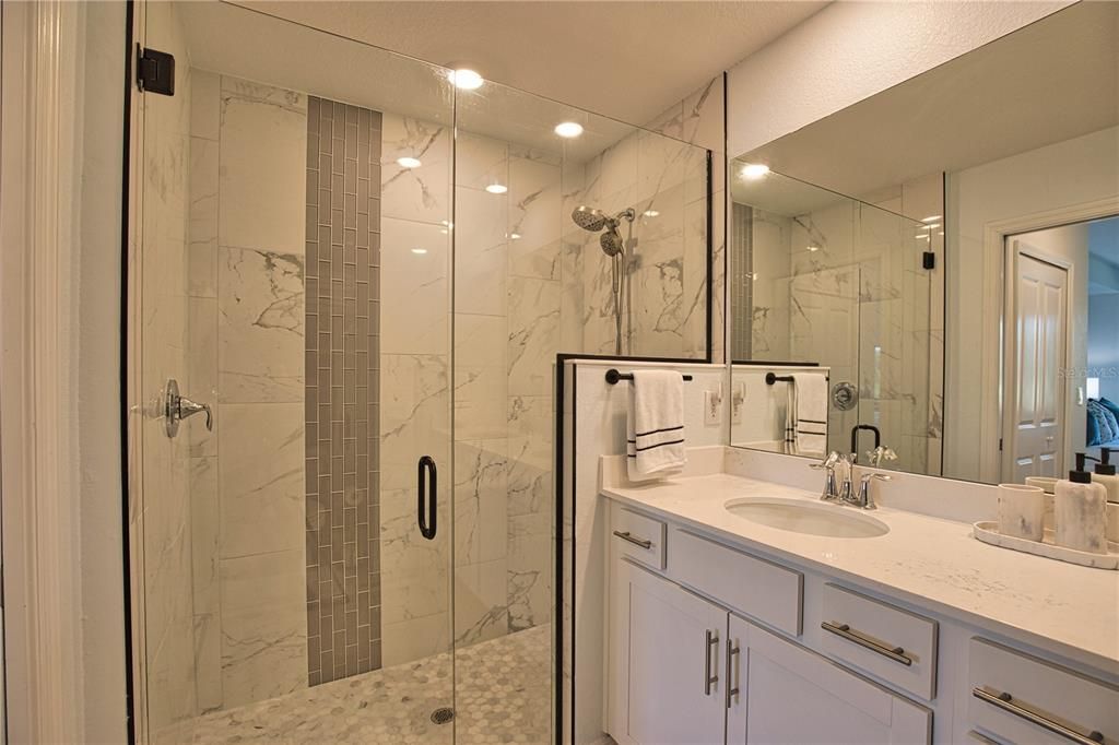 В аренду: $6,000 (2 спален, 2 ванн, 1366 Квадратных фут)