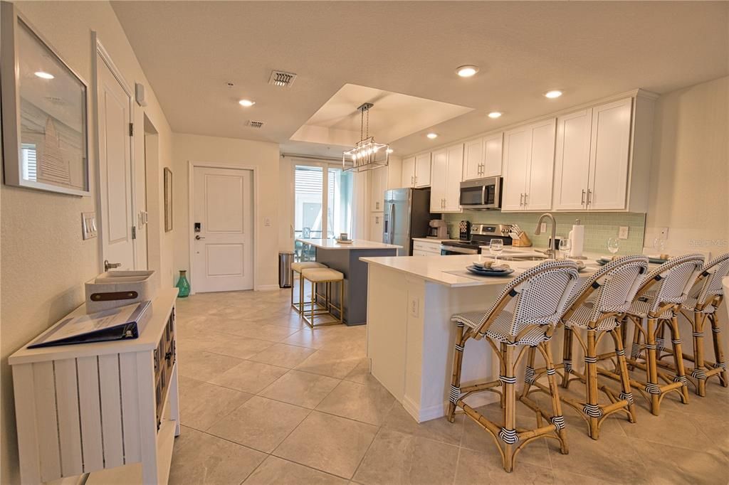 В аренду: $6,000 (2 спален, 2 ванн, 1366 Квадратных фут)