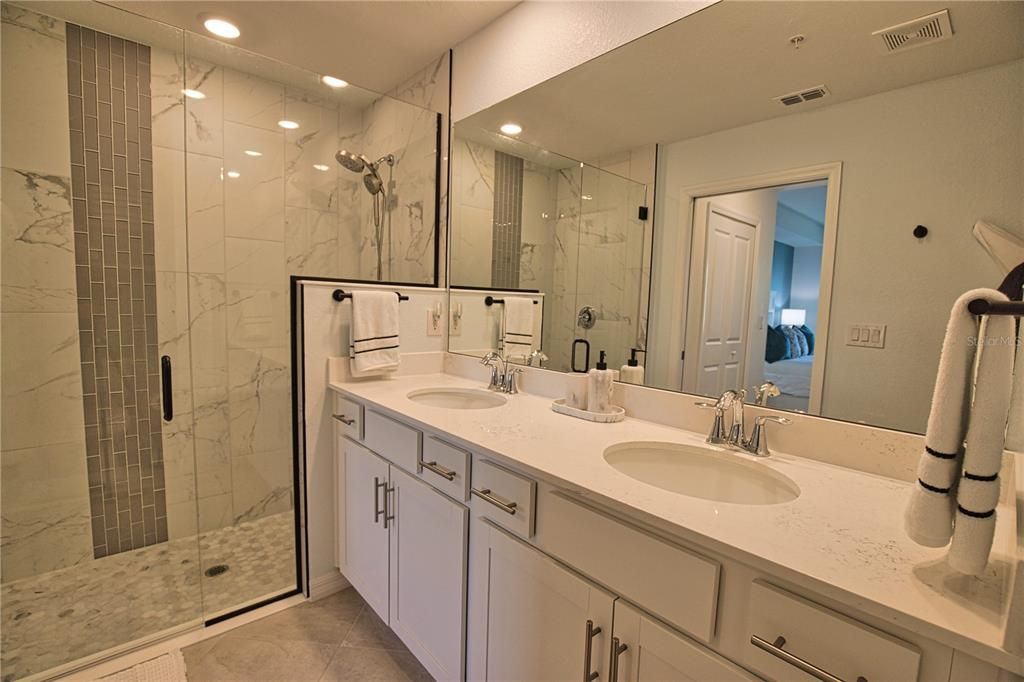 В аренду: $6,000 (2 спален, 2 ванн, 1366 Квадратных фут)