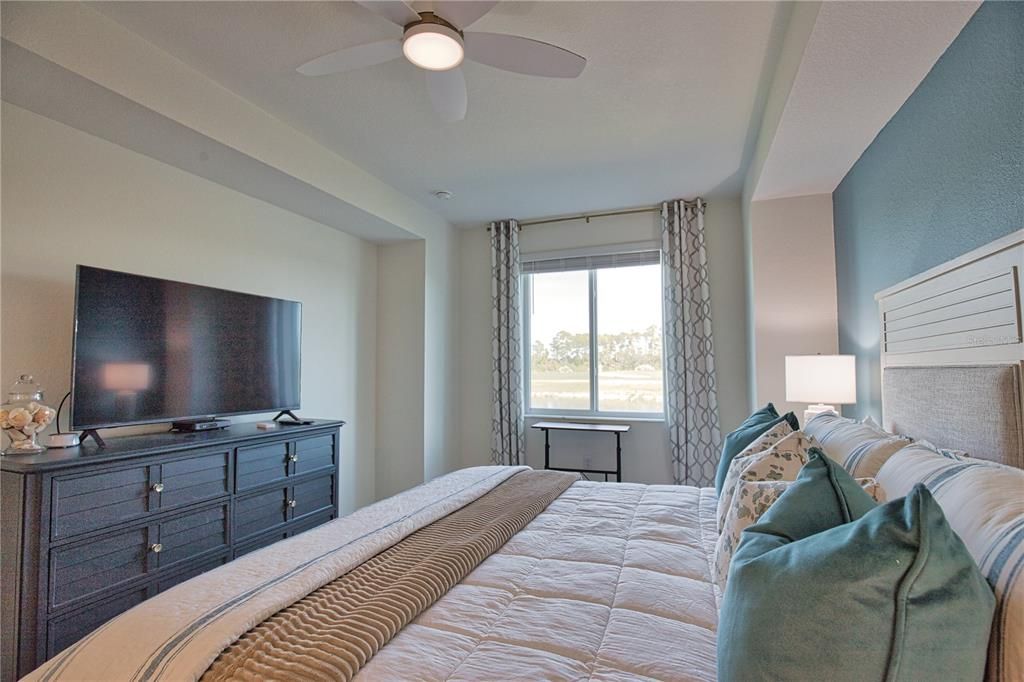 В аренду: $6,000 (2 спален, 2 ванн, 1366 Квадратных фут)