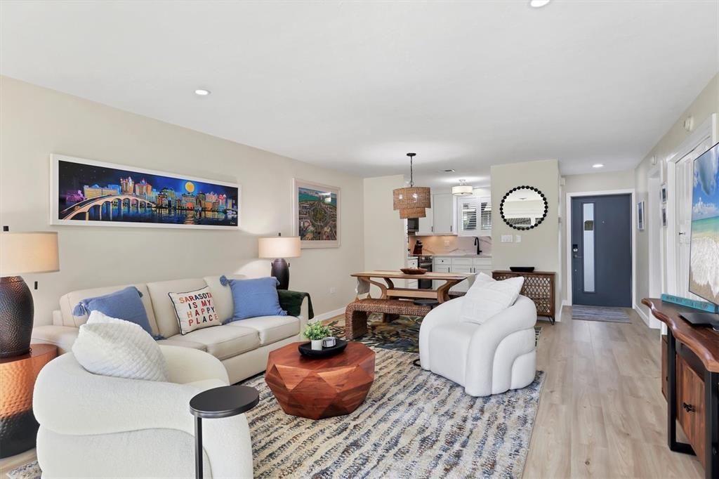 For Rent: $6,500 (2 beds, 2 baths, 1034 Square Feet)