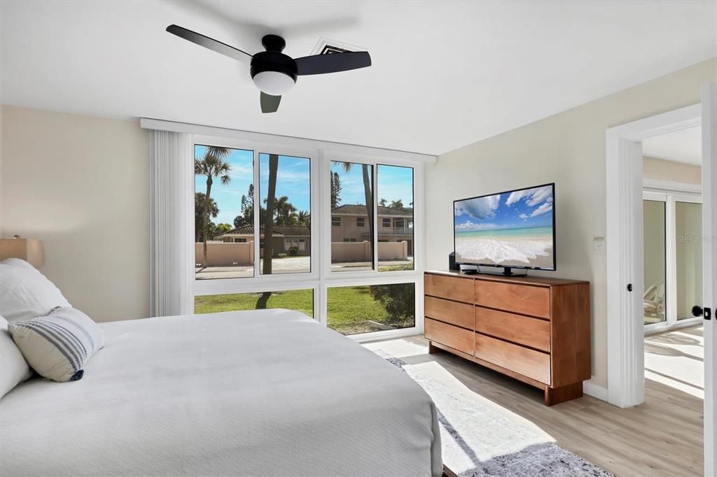 For Rent: $6,500 (2 beds, 2 baths, 1034 Square Feet)