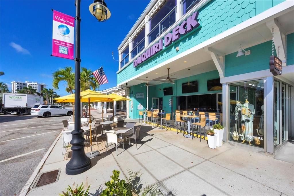 For Rent: $6,500 (2 beds, 2 baths, 1034 Square Feet)