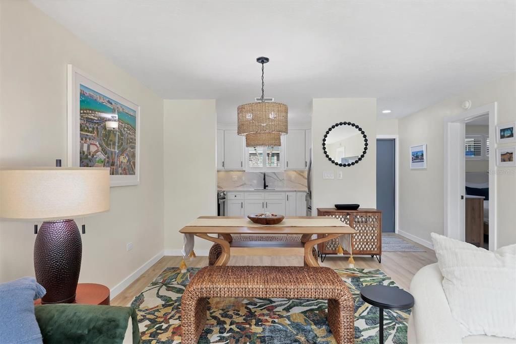 For Rent: $6,500 (2 beds, 2 baths, 1034 Square Feet)