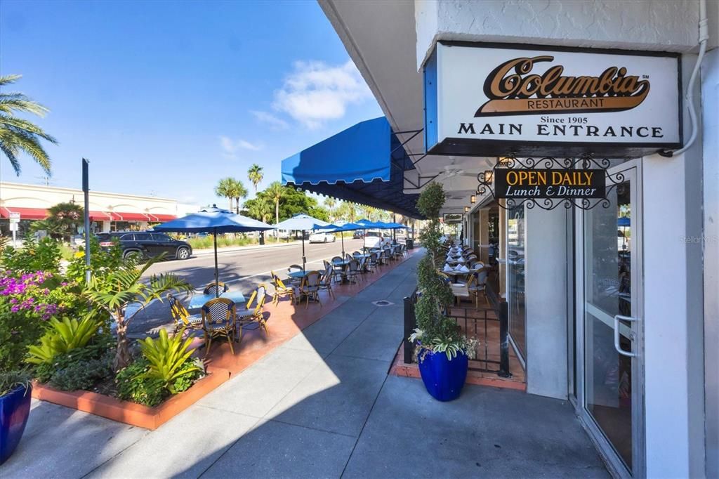 For Rent: $6,500 (2 beds, 2 baths, 1034 Square Feet)